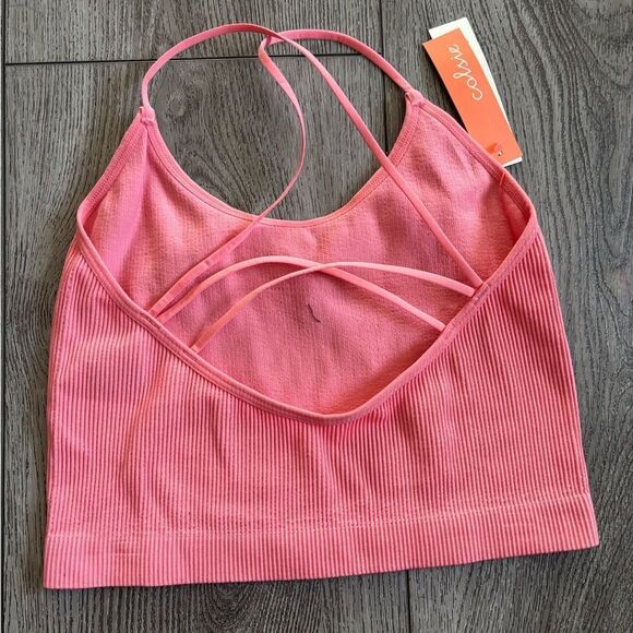 Colsie Pink Ribbed Crop Top - Picture 2 of 4